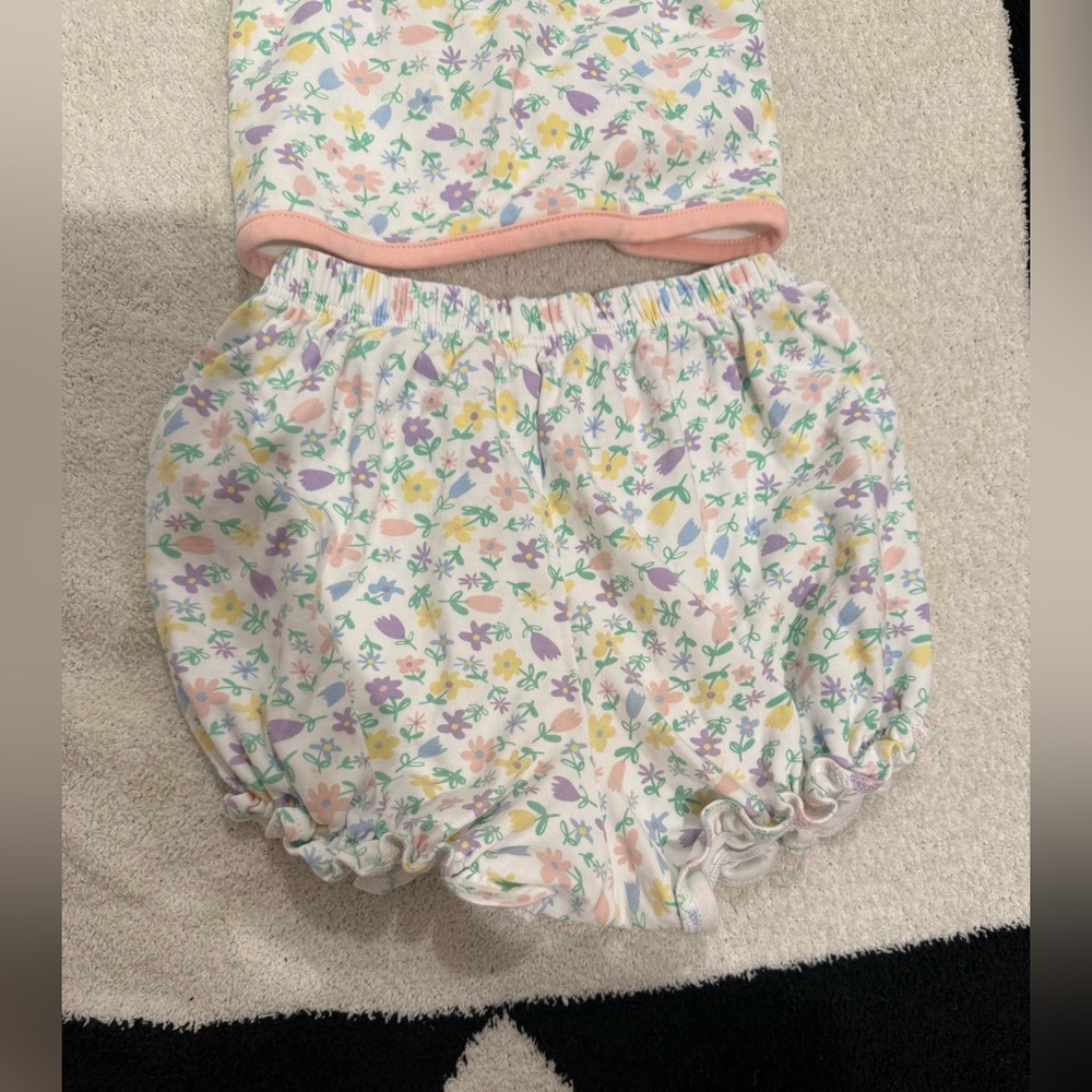 Pristine Like new JAMES & LOTTIE girl's two piece short set in full bloom 3T - Picture 3 of 10
